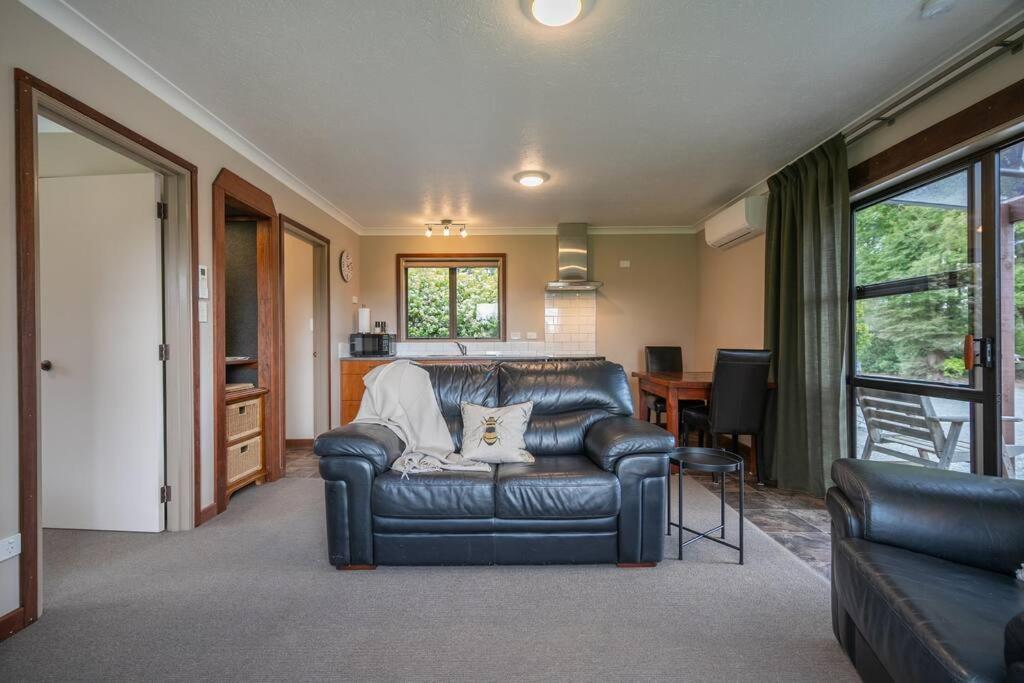 Te Anau Cottage Εξωτερικό φωτογραφία